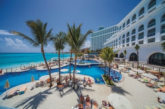 riu-cancun-pool-1cnc_14_006-web