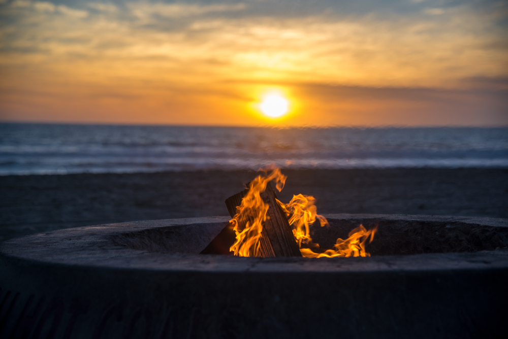 The best Los Angeles beaches with fire pits