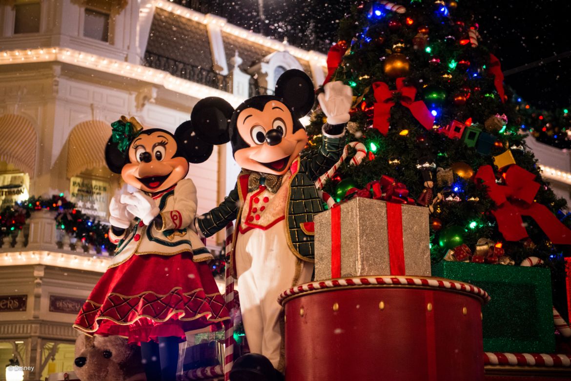 2025 Disney Christmas including Theme Park Tickets