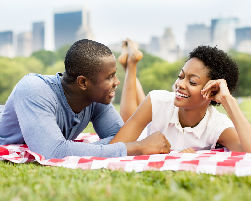 Couple enjoying a picnic in new york city