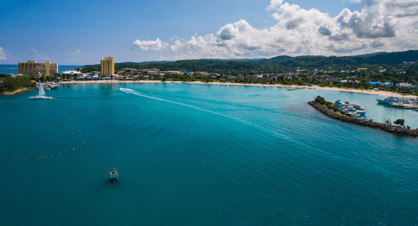 Discover the Vibrant Soul of Jamaica<br><span style="font-size: 18px;">Top 6 Reasons to Choose This Island Paradise for Your Next Vacation</span>
