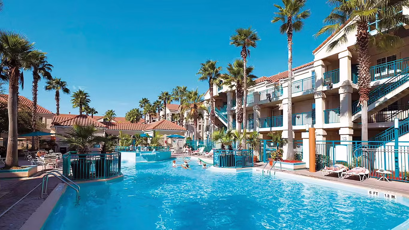 hotel swimming pool